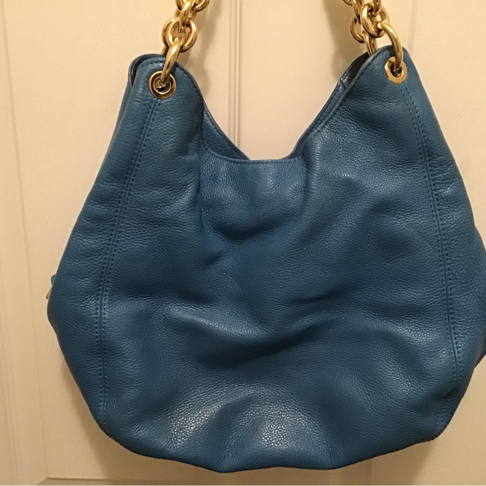 2 PCs Michael Kors Blue Leather Shoulder Bag/Matching Wallet - Picture 3 of 11